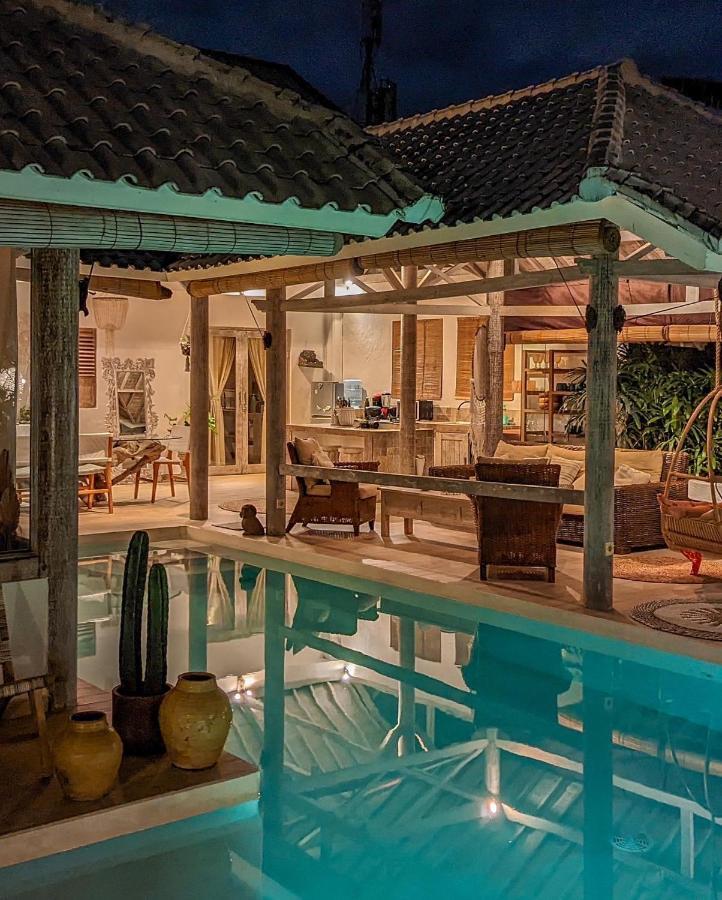 Cocowhite Villa スミニャック エクステリア 写真