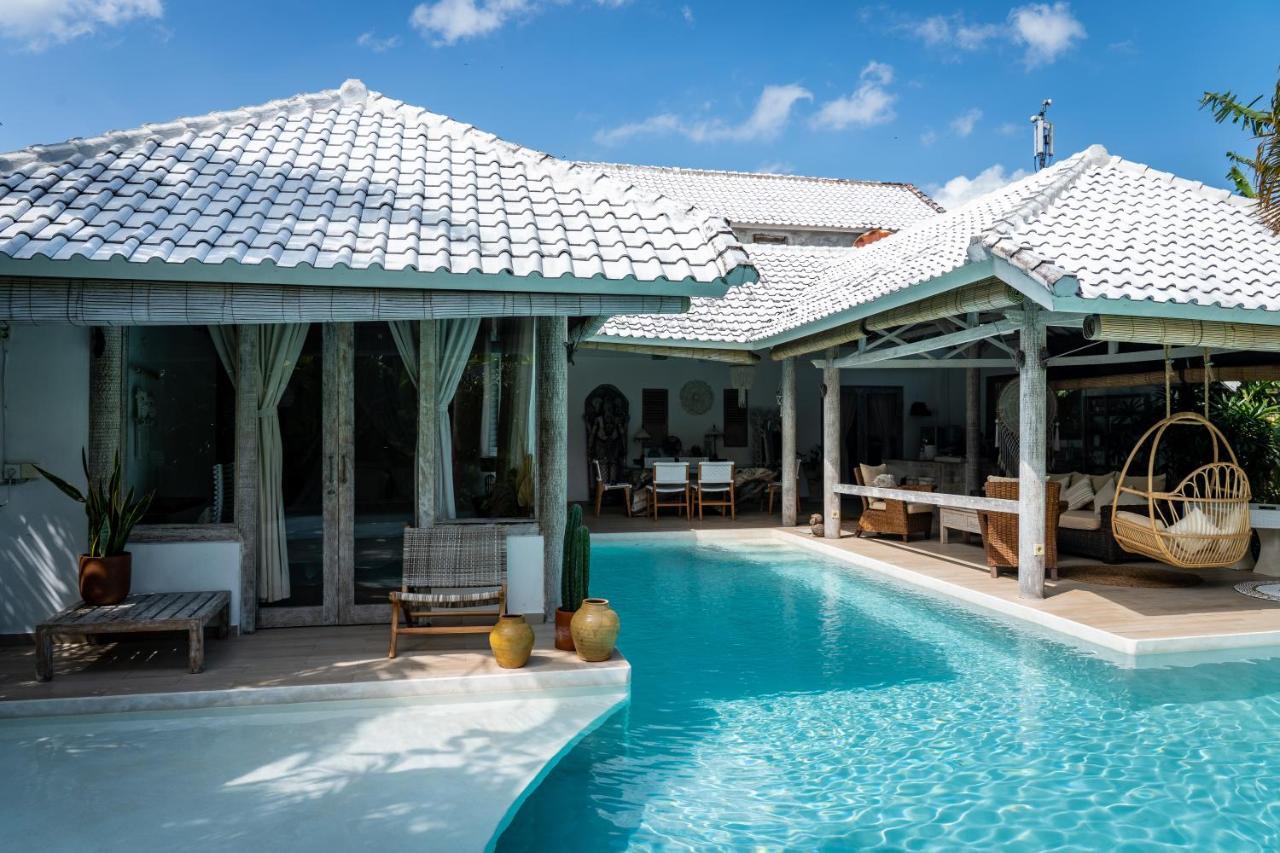 Cocowhite Villa スミニャック エクステリア 写真